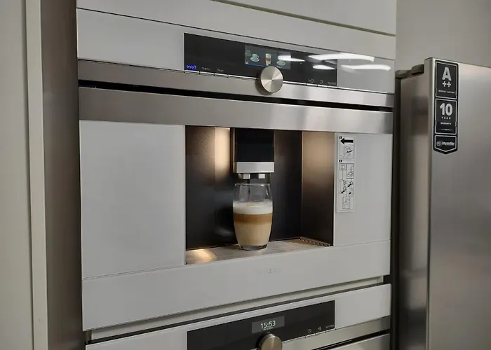 Modern 3 Bedroom Near Castle 公寓 Useldange