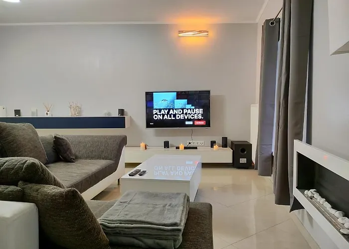 公寓 Modern 3 Bedroom Near Castle Useldange